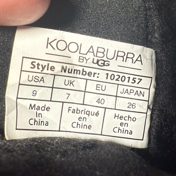 UGG Koolaburra "Jordina" Button Mini Boots
Size 9
Color Black - Picture 7 of 7